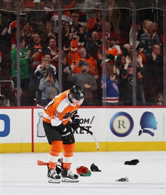 Claude Giroux Poster 3530556