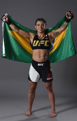 Claudia Gadelha Poster 3515092
