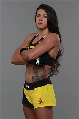 Claudia Gadelha Poster 3515105
