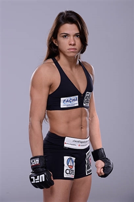 Claudia Gadelha Poster 3515118