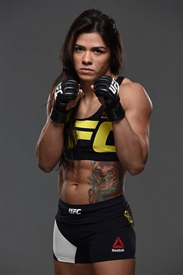 Claudia Gadelha Poster 3515133