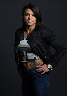 Claudia Gadelha Poster 3515140