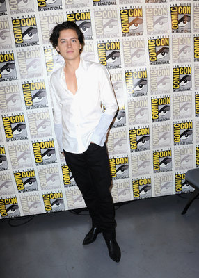 Cole Sprouse Poster 3717585