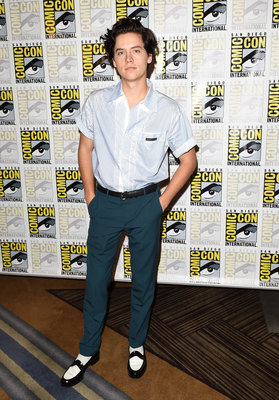 Cole Sprouse Poster 3717588