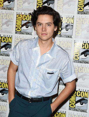 Cole Sprouse Poster 3717598