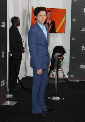 Cole Sprouse Poster 3912808