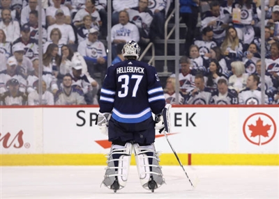 Connor Hellebuyck Poster 3530790