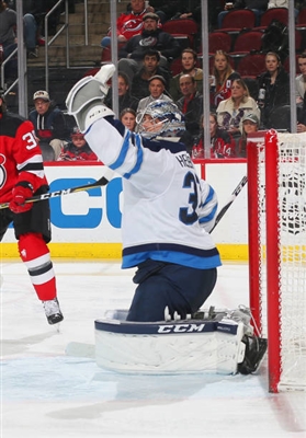 Connor Hellebuyck Poster 3530833