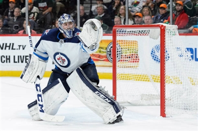 Connor Hellebuyck Poster 3530905