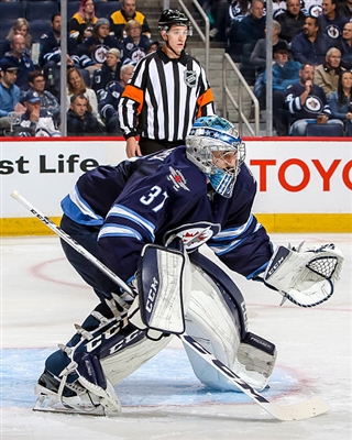 Connor Hellebuyck Poster 3530910