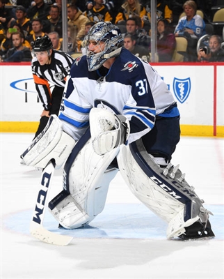 Connor Hellebuyck Poster 3530917