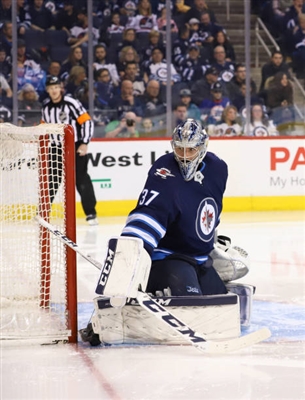 Connor Hellebuyck Poster 3530920