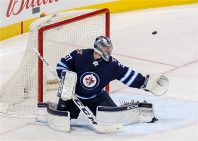 Connor Hellebuyck Poster 3530958