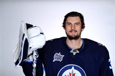 Connor Hellebuyck Poster 3530967