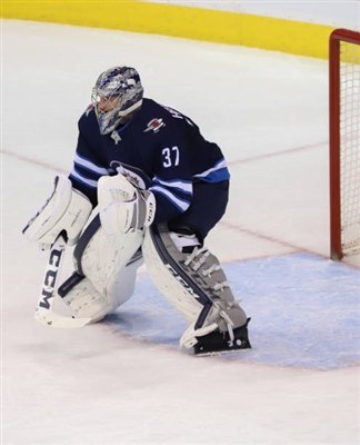 Connor Hellebuyck Poster 3530999