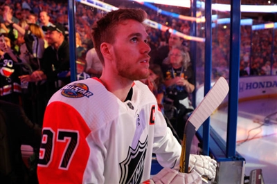 Connor Mcdavid Poster 3525645