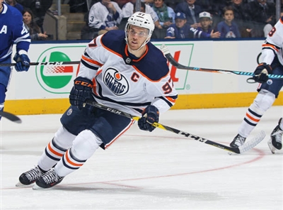 Connor Mcdavid Poster 3525664