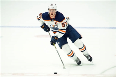 Connor Mcdavid Poster 3525676