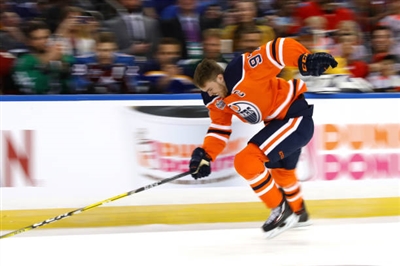 Connor Mcdavid Poster 3525678