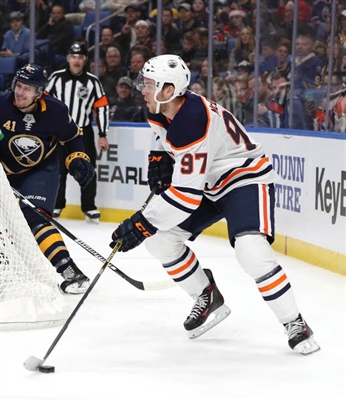 Connor Mcdavid Poster 3525697