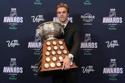 Connor Mcdavid Poster 3525712
