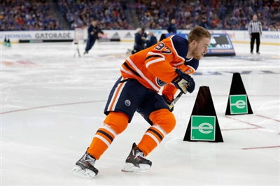 Connor Mcdavid Poster 3525734