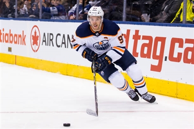 Connor Mcdavid Poster 3525752