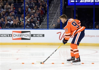 Connor Mcdavid Poster 3525808