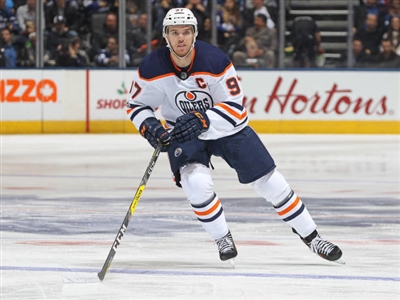 Connor Mcdavid Poster 3525841