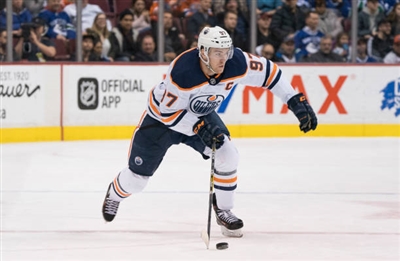 Connor Mcdavid Poster 3525844