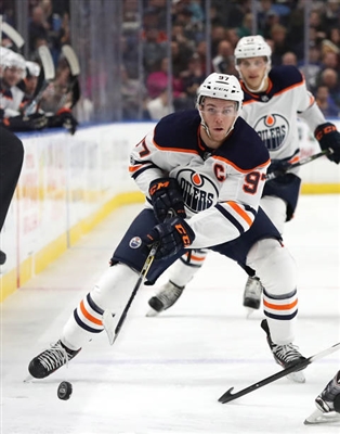Connor Mcdavid Poster 3525864