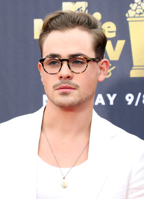 Dacre Montgomery Poster 3317715