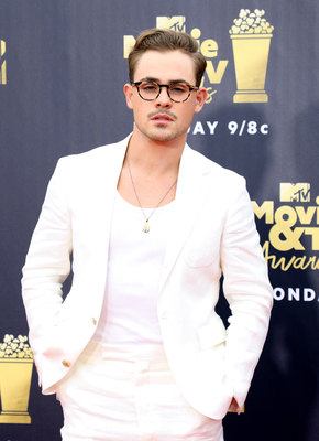 Dacre Montgomery Poster 3317721