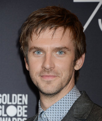 Dan   Stevens Poster 2885487