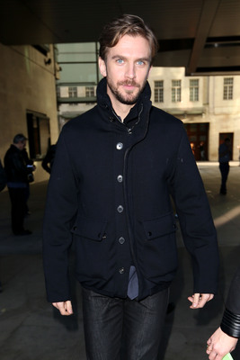 Dan Stevens Poster 2697158