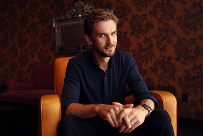 Dan Stevens Poster 2697168