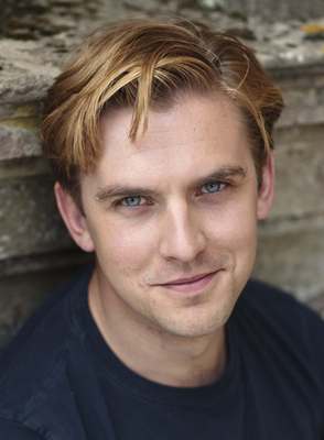 Dan Stevens Poster 2697199