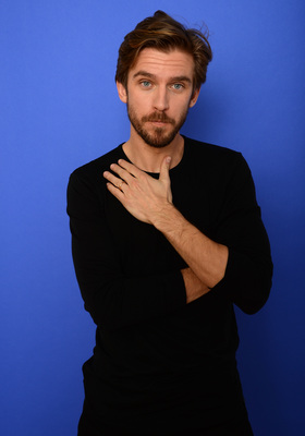 Dan Stevens Poster 2697201