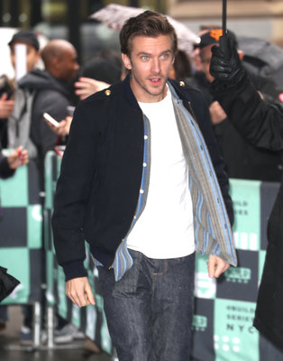 Dan Stevens Poster 2849551