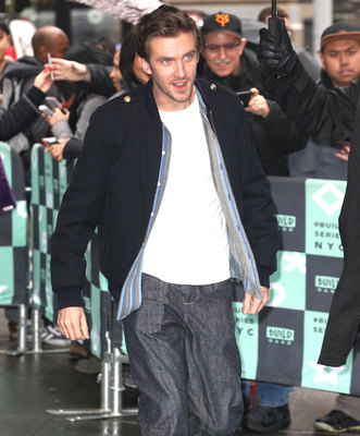 Dan Stevens Poster 2849555