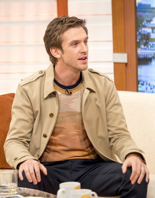 Dan Stevens Poster 2906364