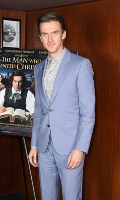 Dan Stevens Poster 2906380