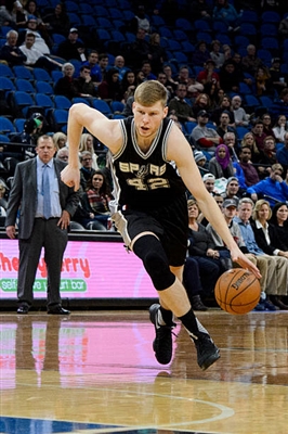 Davis Bertans Poster 3375289