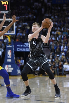 Davis Bertans Poster 3375305