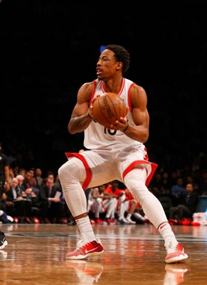 DeMar DeRozan Poster 3389280