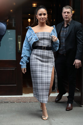 Demi Lovato Poster 2744299