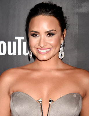Demi Lovato Poster 2780915