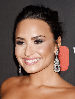 Demi Lovato Poster 2780992