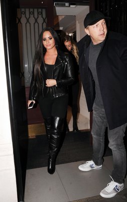 Demi Lovato Poster 2834308