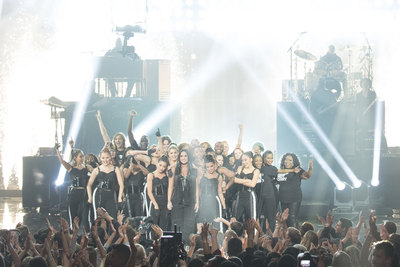 Demi Lovato Poster 2834449